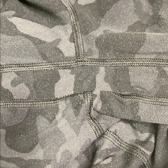 Lululemon Athletica Black Gray Camo Legging Jogger - Picture 10 of 11